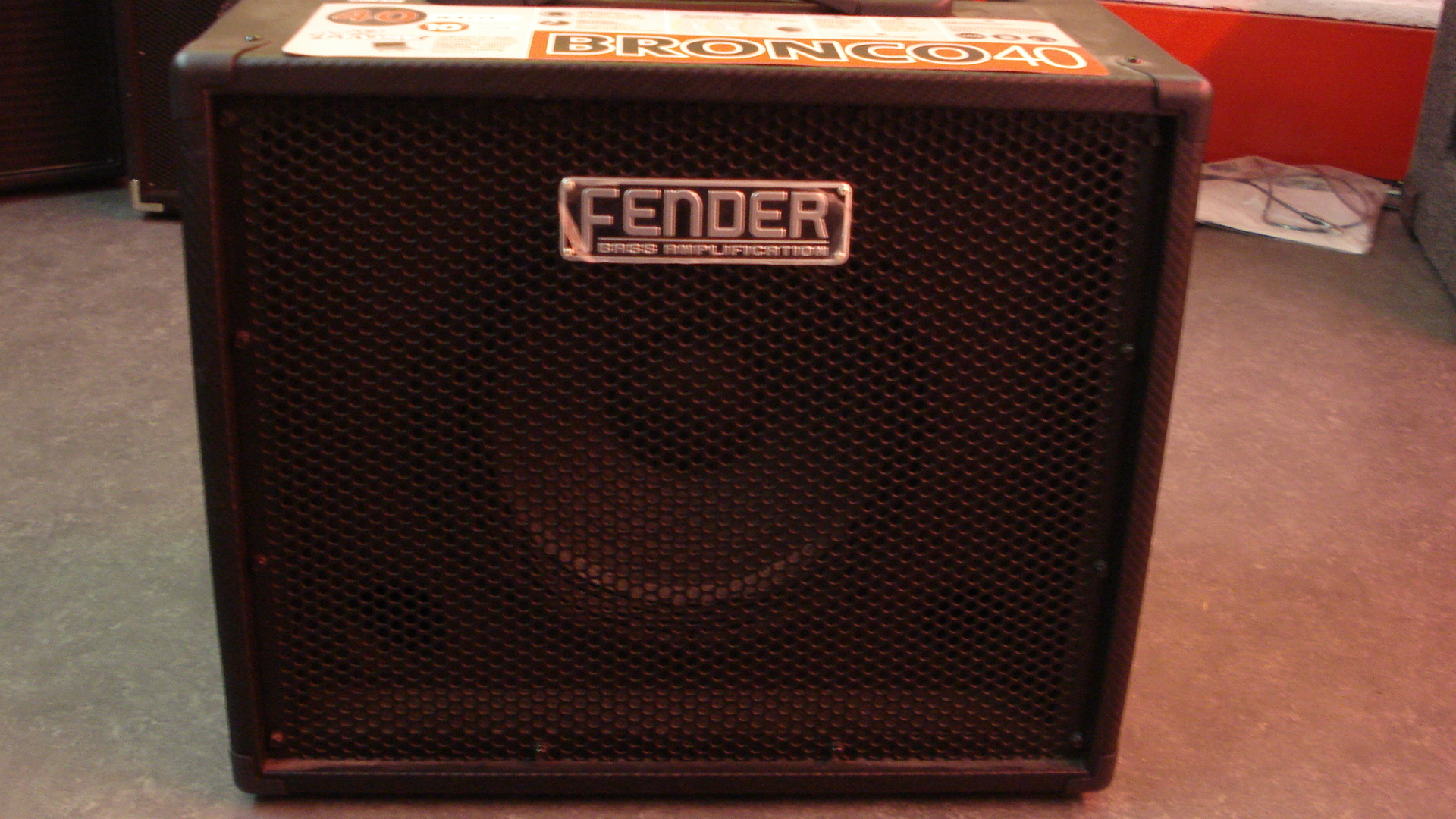 Fender bronco amp